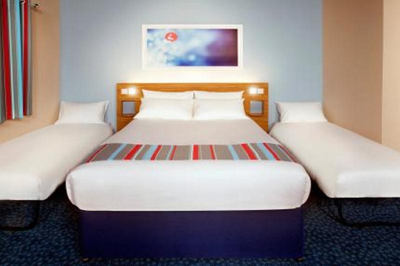 แทรเวลลอดจ์ ดาร์ลิงตัน Hotel ภายนอก รูปภาพ